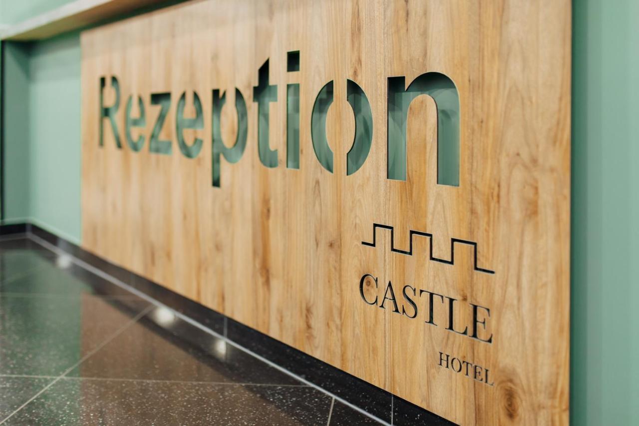 Hotel Castle ราชตัทท์ ภายนอก รูปภาพ